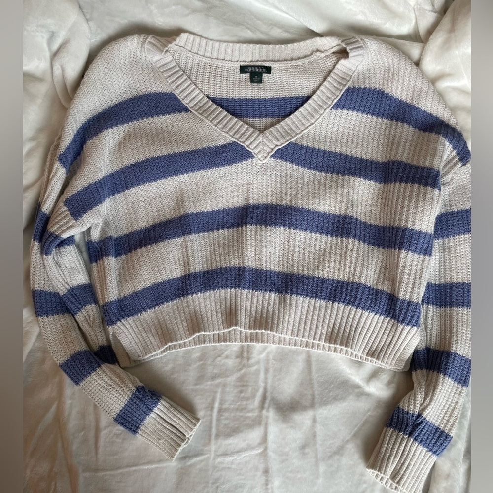Cropped sweater